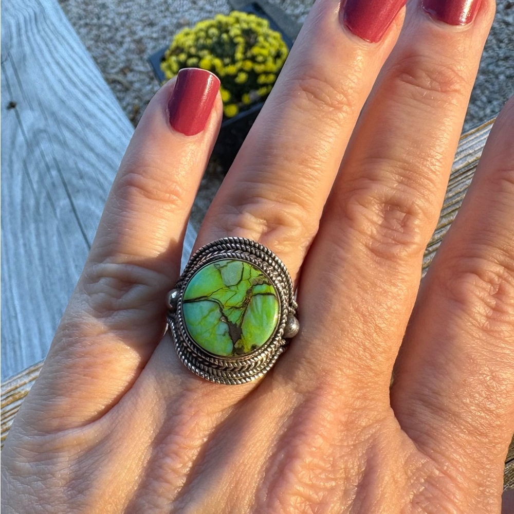 Turquoise and Sterling Silver Beaded Ring. Size 7.5-8